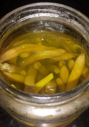 A picture of Cheaters' dilly beans.