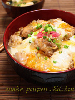 A picture of Rich Stir-Fried Oyako Chicken and Egg Rice Bowl.