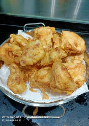 A picture of Indonesia Deep Fried stuffed Tofu((Tahu isi).