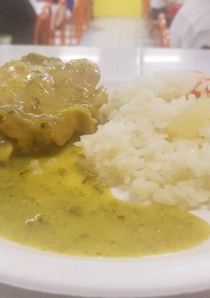 Una foto de Pollo a la crema de Chile Poblano