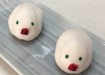 Unique Cuisine White Java Sparrow  Jouyo Manju Wagashi Restaurant Style