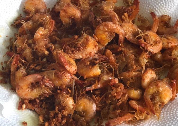 Cara Gampang Membuat Udang Goreng Bawang Putih yang Menggugah Selera