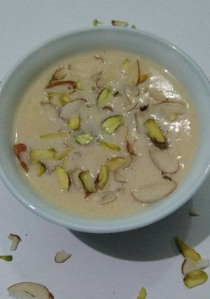 A picture of Butterscotch caramel rabdi.