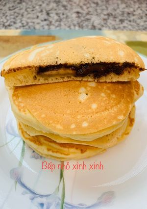 Hình của món Pancake nhân Nutella.