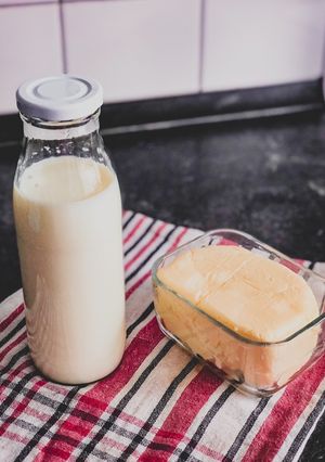 Foto resep Unsalted butter (mentega tak asin) lumer di mulut + susu rendah lemak homemade