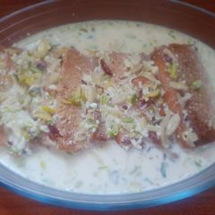 A picture of Shahi tukrey.