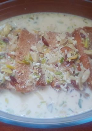 A picture of Shahi tukrey.
