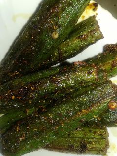 भरवा भिंडी (Bharva bhindi recipe in hindi) रेसिपी मुख्य फोटो