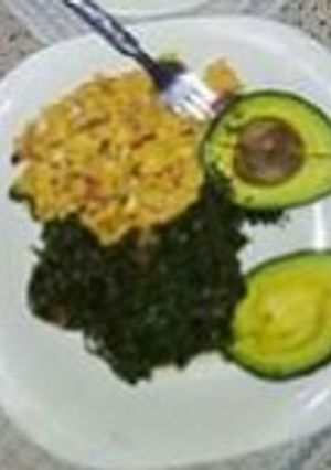 A picture of Omelet with saute kales.