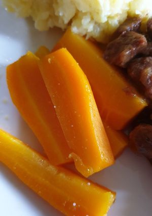 A picture of Glazed Carrots.