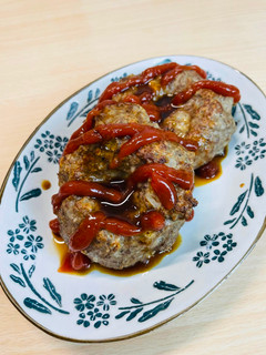 牛肉漢堡排|過熱水蒸氣烤箱微波爐 的食譜成品照片