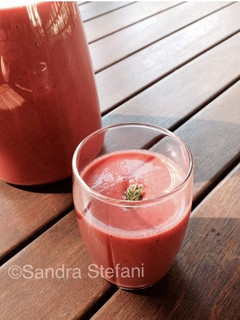 Una foto de Gazpacho de cerezas