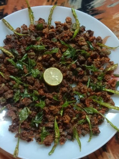 कुरकुरी भिंडि (kurkuri bhindi recipe in Hindi) रेसिपी मुख्य फोटो
