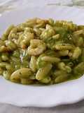 Gnocchetti con crema di zucchine e gamberetti