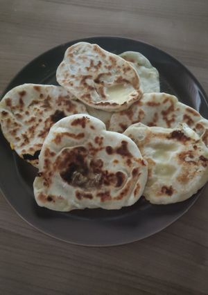 Une photo de Cheese naan au chèvre et miel 🍯