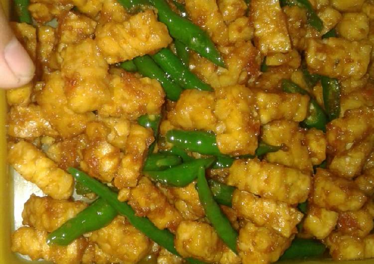 Oseng tempe cabe ijo