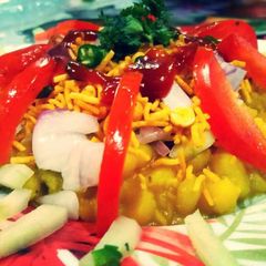A picture of Jhatpat matar chaat.