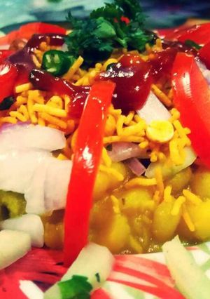 A picture of Jhatpat matar chaat.