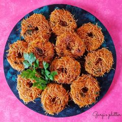 A picture of Vermicelli Vada.