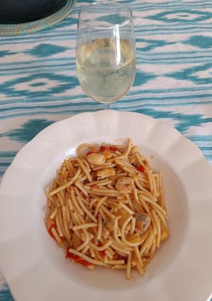 Foto principal de Fideuá de Chocos, Chirlas y Gambas