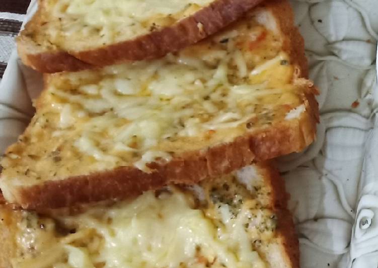 Easiest Way to Make Award-winning Spicy Cheese Garlic Toast Recipe