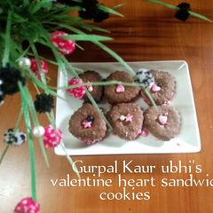 Valentine heart sandwich cookies A picture of Valentine heart sandwich cookies.