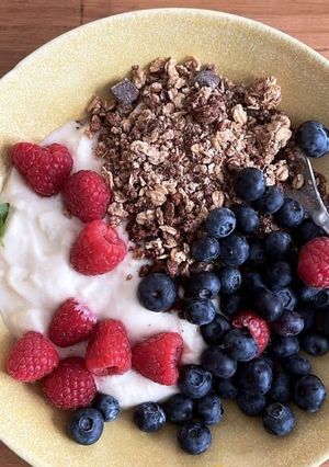 Foto de Iogurte com Fruta e Granola