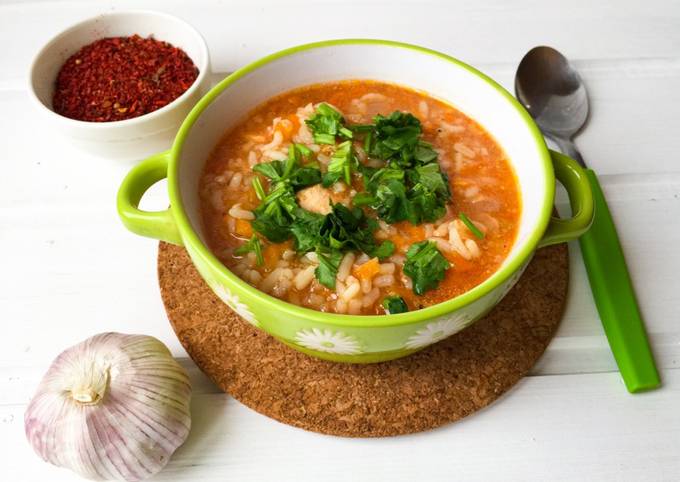 Суп харчо с курицей в горшочке