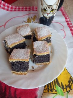 Vastag mákos :) recept fotója