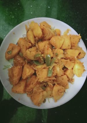 A picture of Fried idli.
