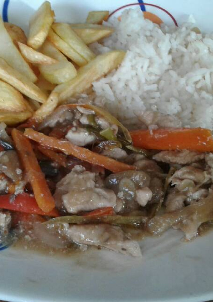 Una foto de Chop suey a la colombiana