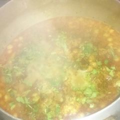 A picture of Murgh chany.