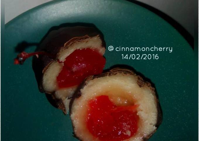 Simple Way to Prepare Super Quick Homemade Candied Cherries with Chocolate