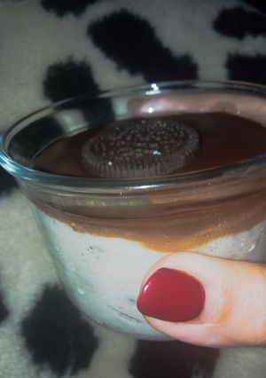 Une photo de Dessert crémeux avec chocolat 🍫