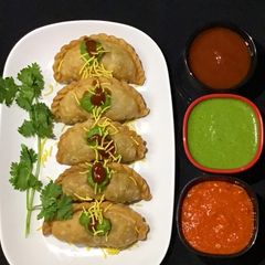 A picture of Spicy ghughra.