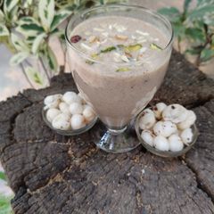 A picture of Makhana Milk.
