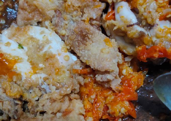 Ayam Geprek Pedas ala Bensu