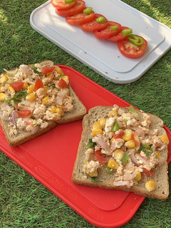 पनीर एंड कॉर्न ओपन सैंडविच (paneer and corn open sandwich recipe in Hindi) रेसिपी मुख्य फोटो