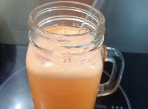 Hình của món Nước ép táo, cam, cà rốt.