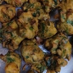 Methi pakoda A picture of Methi pakoda.