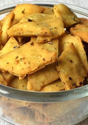 A picture of Methi Namakpare.