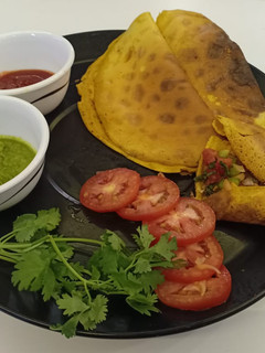 બેસન ક્રિસ્પી ઢોસા (besan crispy dosa recipe in Gujarati) રેસીપી મુખ્ય ફોટો