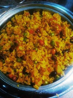 टोमाटो पोहा (tomato poha recipe in Hindi) रेसिपी मुख्य फोटो