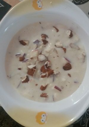 A picture of Dryfruit custard.