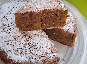 Una foto de Torta fácil de manzana sin horno
