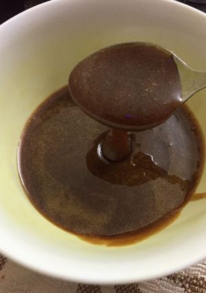 A picture of Healthy Dates Syrup for kids.