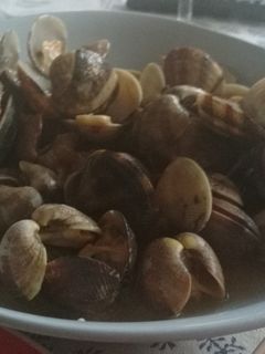 Una foto de Almejas a la marinera