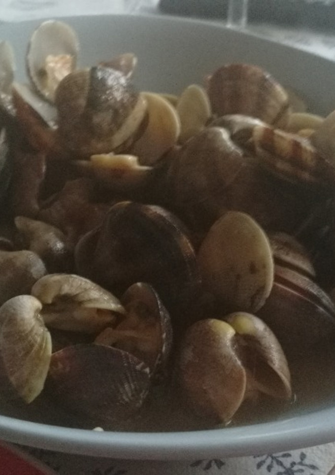 Una foto de Almejas a la marinera