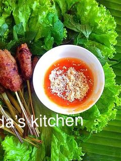 Hình của món Nem lụi.