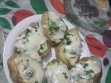 Papas rústicas rellenas con queso
